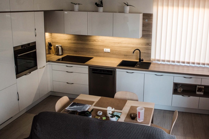 Reference / Realizace - bytový dům - foto Reference / Realizace - bytový dům - foto