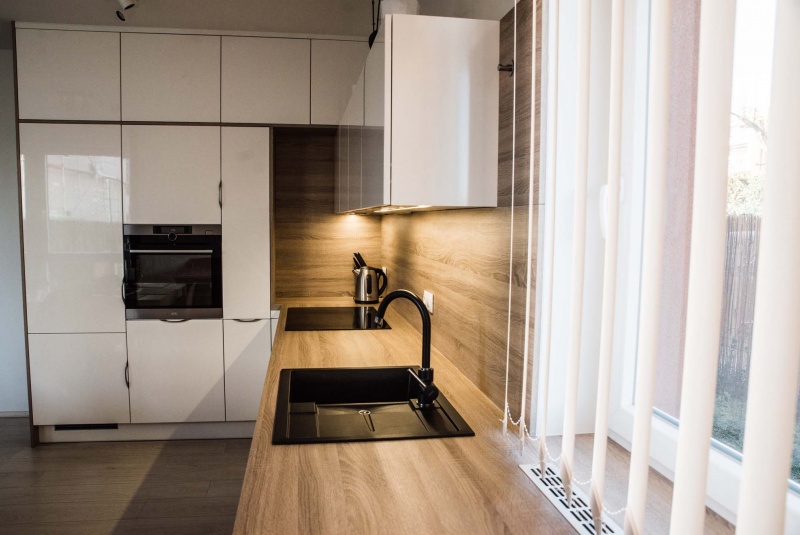 Reference / Realizace - bytový dům - foto Reference / Realizace - bytový dům - foto