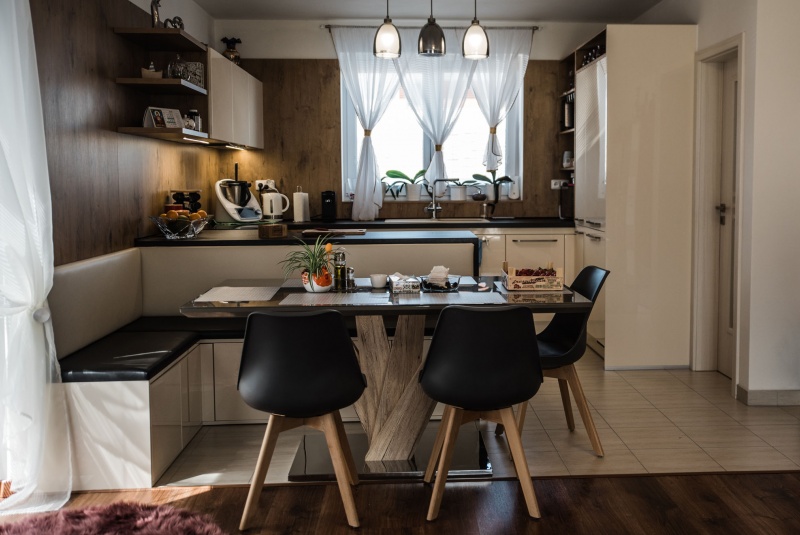 Reference / Realizace - rodinný dům - foto Reference / Realizace - rodinný dům - foto