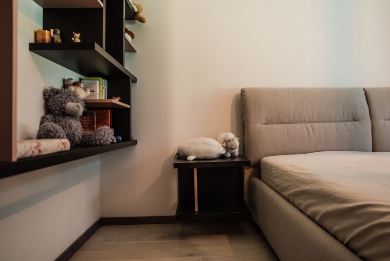 Reference / SILBERMOND: DAKARGELB MAT - LAK, DESKA - BURGUESA EICHE, 6m - foto Reference / SILBERMOND: DAKARGELB MAT - LAK, DESKA - BURGUESA EICHE, 6m - foto