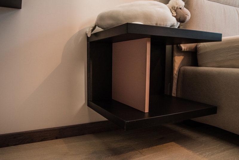 Reference / SILBERMOND: DAKARGELB MAT - LAK, DESKA - BURGUESA EICHE, 6m - foto Reference / SILBERMOND: DAKARGELB MAT - LAK, DESKA - BURGUESA EICHE, 6m - foto