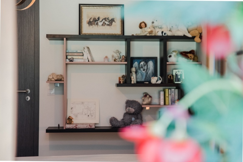 Reference / SILBERMOND: DAKARGELB MAT - LAK, DESKA - BURGUESA EICHE, 6m - foto Reference / SILBERMOND: DAKARGELB MAT - LAK, DESKA - BURGUESA EICHE, 6m - foto